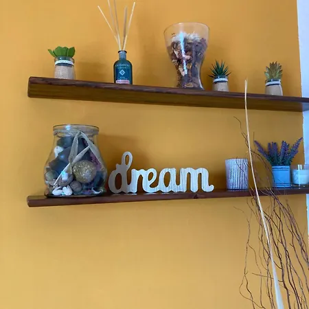 Finestra Tra Cielo E Mare Luni