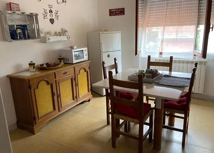 Finestra Tra Cielo E Mare * Luni