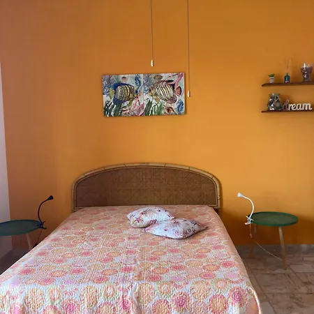 Finestra Tra Cielo E Mare * Luni